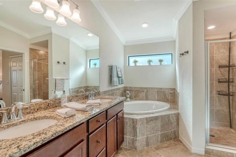 Condo in Bradenton, Florida, 2 bedrooms in LAKEWOOD NATIONAL  № 2232798 - photo 30