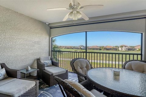 Condo in Bradenton, Florida, 2 bedrooms in LAKEWOOD NATIONAL  № 2232798 - photo 13