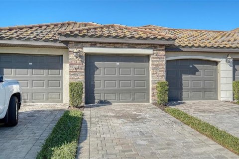 Condo in Bradenton, Florida, 2 bedrooms in LAKEWOOD NATIONAL  № 2232798 - photo 3