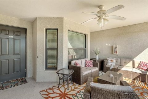Condo in Bradenton, Florida, 2 bedrooms in LAKEWOOD NATIONAL  № 2232798 - photo 8