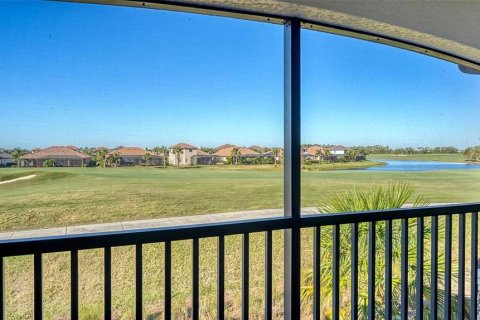 Condo in Bradenton, Florida, 2 bedrooms in LAKEWOOD NATIONAL  № 2232798 - photo 14
