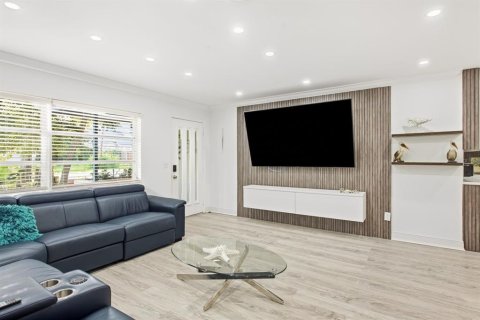 Villa ou maison à vendre à Largo, Floride: 3 chambres, 148.36 m2 № 2388350 - photo 5