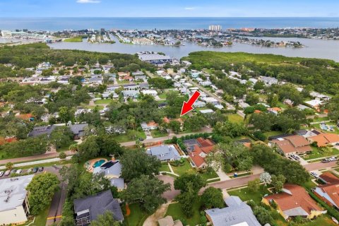 Villa ou maison à vendre à Largo, Floride: 3 chambres, 148.36 m2 № 2388350 - photo 2