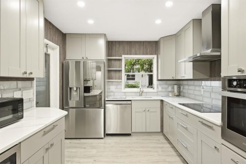 Villa ou maison à vendre à Largo, Floride: 3 chambres, 148.36 m2 № 2388350 - photo 7