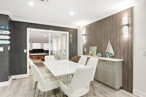 Villa ou maison à vendre à Largo, Floride: 3 chambres, 148.36 m2 № 2388350 - photo 10