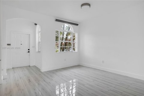 Adosado en alquiler en Miramar, Florida, 3 dormitorios, 157.93 m2 № 2050262 - foto 2