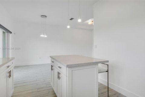 Adosado en alquiler en Miramar, Florida, 3 dormitorios, 157.93 m2 № 2050262 - foto 10