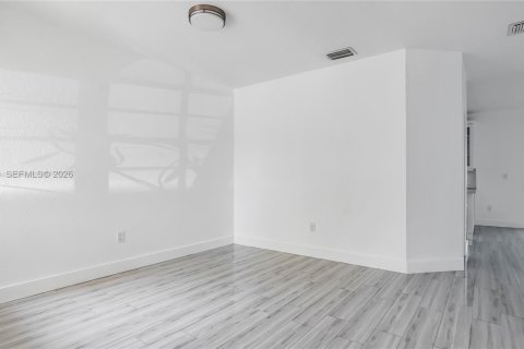 Adosado en alquiler en Miramar, Florida, 3 dormitorios, 157.93 m2 № 2050262 - foto 5