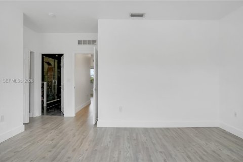 Adosado en alquiler en Miramar, Florida, 3 dormitorios, 157.93 m2 № 2050262 - foto 19