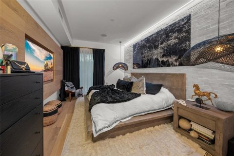 Villa ou maison à vendre à Sarasota, Floride: 4 chambres, 272.2 m2 № 2408871 - photo 17