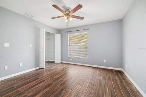 House in Tampa, Florida 3 bedrooms, 120.77 sq.m. № 1879140 - photo 16