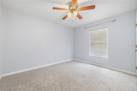 House in Tampa, Florida 3 bedrooms, 120.77 sq.m. № 1879140 - photo 19
