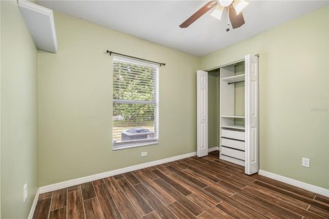House in Tampa, Florida 3 bedrooms, 120.77 sq.m. № 1879140 - photo 22