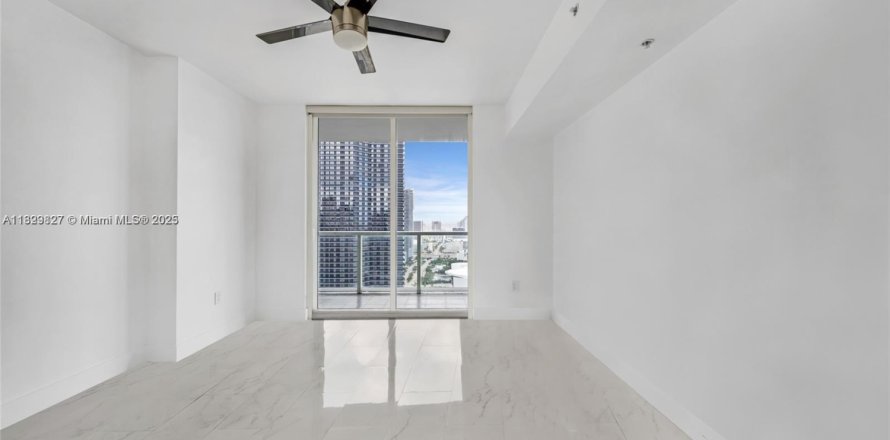 Condo in Miami, Florida, 1 bedroom  № 1807040