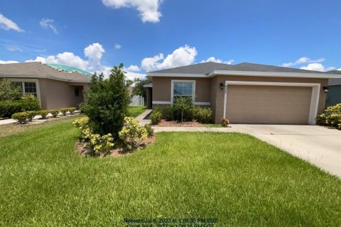 Casa en alquiler en Winter Haven, Florida, 3 dormitorios, 156.82 m2 № 1918874 - foto 3