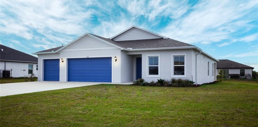 House in Fort Myers, Florida 4 bedrooms, 157.1 sq.m. № 1540187