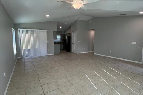 Casa en alquiler en Tavares, Florida, 3 dormitorios, 131.27 m2 № 1788202 - foto 7