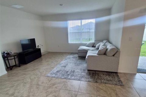 Casa en venta en Winter Haven, Florida, 4 dormitorios, 173.45 m2 № 2384334 - foto 10
