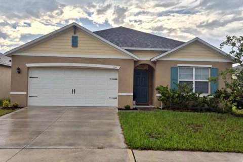 Casa en Winter Haven, Florida 4 dormitorios, 173.45 m2 № 2384334
