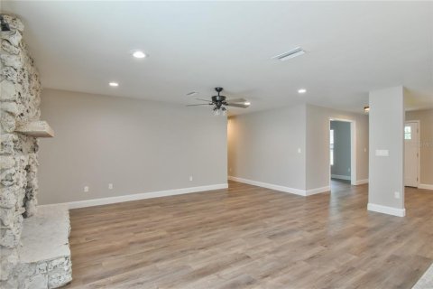 Casa en alquiler en Ocala, Florida, 3 dormitorios, 244.98 m2 № 1899183 - foto 9