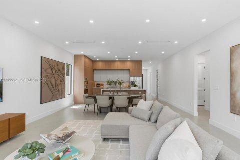 Villa ou maison à vendre à Miami, Floride: 4 chambres, 227.24 m2 № 2246513 - photo 22