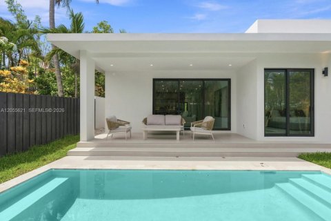 Villa ou maison à vendre à Miami, Floride: 4 chambres, 227.24 m2 № 2246513 - photo 9