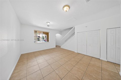 Condominio en venta en Homestead, Florida, 2 dormitorios, 122.07 m2 № 2248617 - foto 3