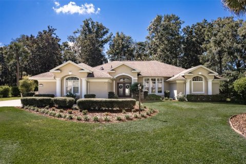 House in Ocala, Florida 4 bedrooms, 236.62 sq.m. № 2422762