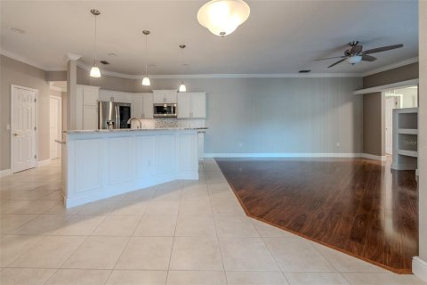 House in Ocala, Florida 4 bedrooms, 236.62 sq.m. № 2422762 - photo 13