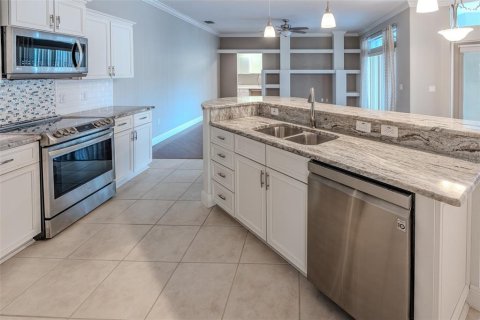 House in Ocala, Florida 4 bedrooms, 236.62 sq.m. № 2422762 - photo 20