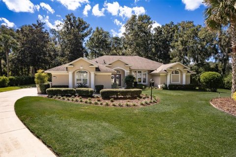 House in Ocala, Florida 4 bedrooms, 236.62 sq.m. № 2422762 - photo 3
