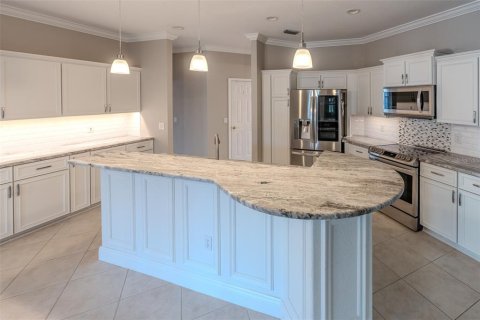 House in Ocala, Florida 4 bedrooms, 236.62 sq.m. № 2422762 - photo 17