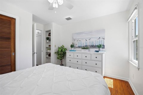 House in Dunedin, Florida 2 bedrooms, 88.35 sq.m. № 2151558 - photo 14