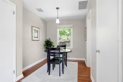 House in Dunedin, Florida 2 bedrooms, 88.35 sq.m. № 2151558 - photo 7