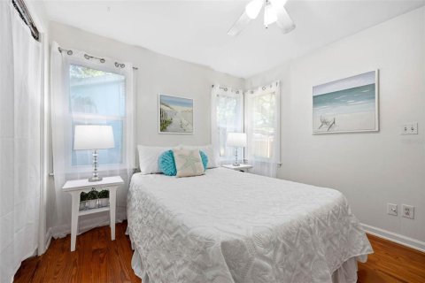 House in Dunedin, Florida 2 bedrooms, 88.35 sq.m. № 2151558 - photo 18