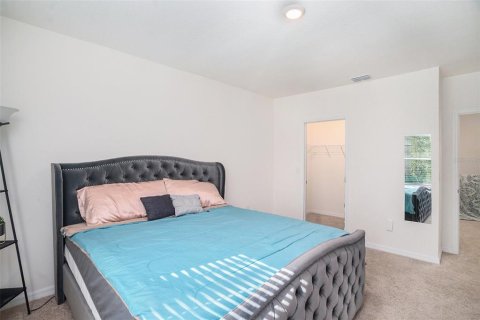 Townhouse in Brandon, Florida 3 bedrooms, 165.83 sq.m. № 1520853 - photo 13