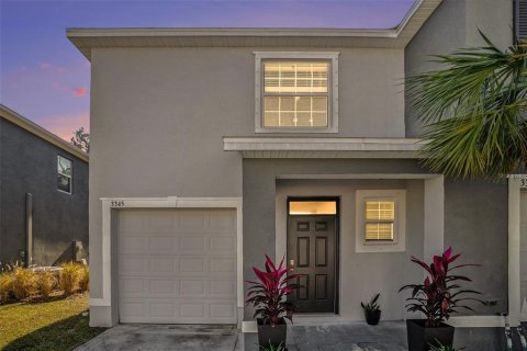 Townhouse in Brandon, Florida 3 bedrooms, 165.83 sq.m. № 1520853 - photo 1