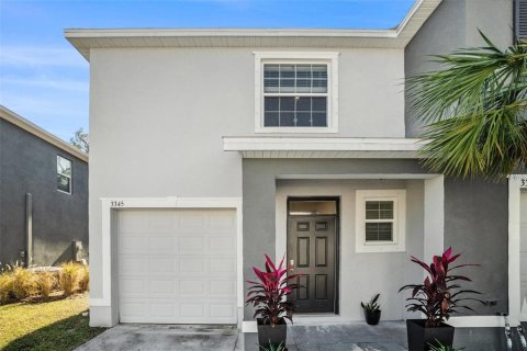 Townhouse in Brandon, Florida 3 bedrooms, 165.83 sq.m. № 1520853 - photo 3