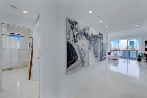 Condominio en venta en Miami, Florida, 2 dormitorios, 159.79 m2 № 1756937 - foto 7