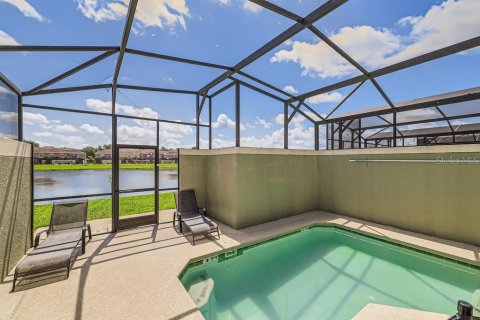 Casa en venta en Kissimmee, Florida, 5 dormitorios, 188.03 m2 № 1737286 - foto 22