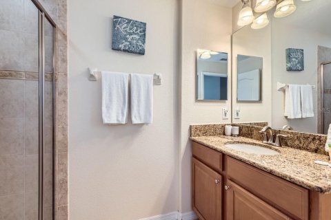 Casa en venta en Kissimmee, Florida, 5 dormitorios, 188.03 m2 № 1737286 - foto 18