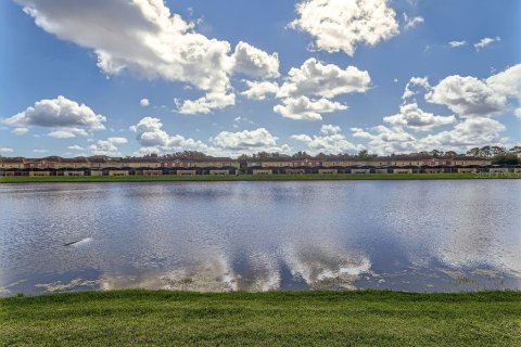 Casa en venta en Kissimmee, Florida, 5 dormitorios, 188.03 m2 № 1737286 - foto 23