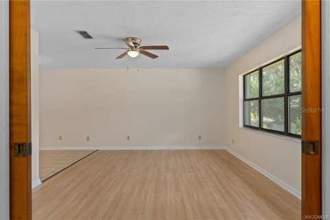 House in Inverness, Florida 3 bedrooms, 136.85 sq.m. № 1793105 - photo 8