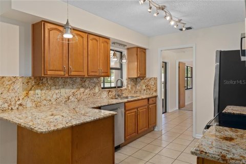 House in Inverness, Florida 3 bedrooms, 136.85 sq.m. № 1793105 - photo 21