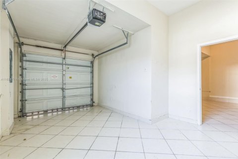 Villa ou maison à vendre à Miami, Floride: 5 chambres, 348.2 m2 № 1790698 - photo 20