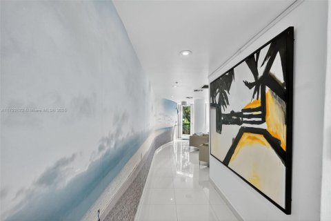 Copropriété à vendre à Miami Beach, Floride: 2 chambres, 110 m2 № 2012319 - photo 13