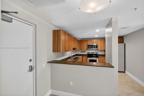 Copropriété à vendre à Miami Beach, Floride: 2 chambres, 110 m2 № 2012319 - photo 21