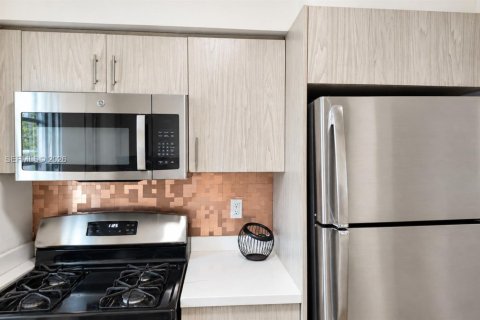 Copropriété à louer à Miami Beach, Floride: 1 chambre, 69.68 m2 № 2382273 - photo 7
