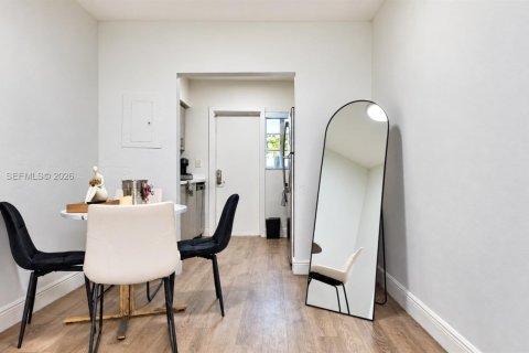 Copropriété à louer à Miami Beach, Floride: 1 chambre, 69.68 m2 № 2382273 - photo 4