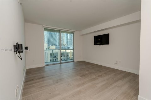 Condominio en alquiler en Miami, Florida, 2 dormitorios, 111.2 m2 № 2075424 - foto 15